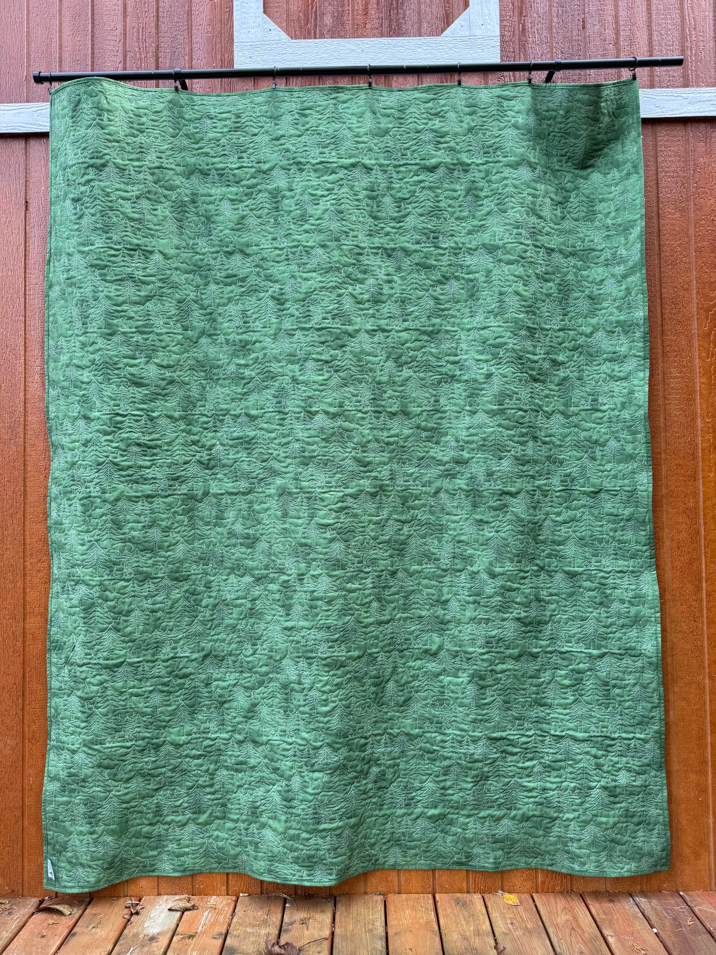 Oregon quilt with hidden Bigfoot